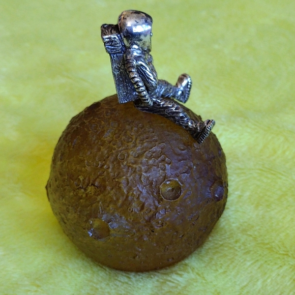 First Men On the Moon - Figurine - Picture 4 of 8